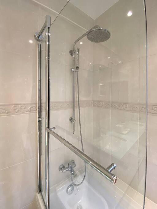 Appartement Elegance ,space & Luxury In